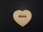  Hashtag "#love" feliratú szív, 5,4x4,9cm