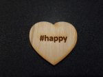  Hashtag "#happy" feliratú szív, 5,4x4,9cm