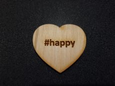  Hashtag "#happy" feliratú szív, 5,4x4,9cm